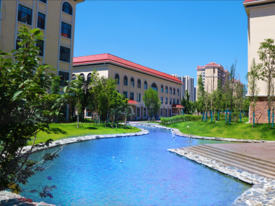 4A景区湖景校园