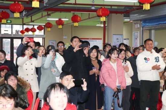 云图片