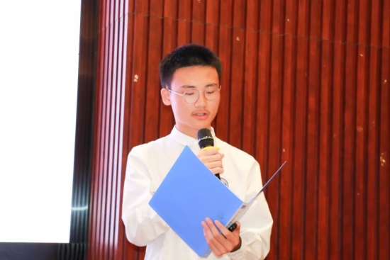 云图片