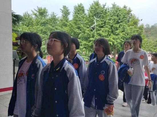 云图片