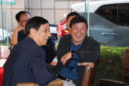 云图片