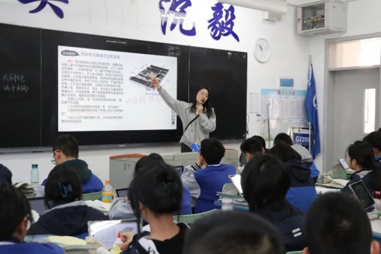 云图片