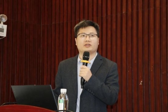云图片