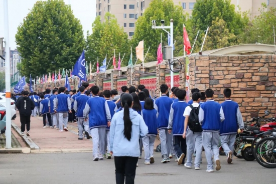云图片