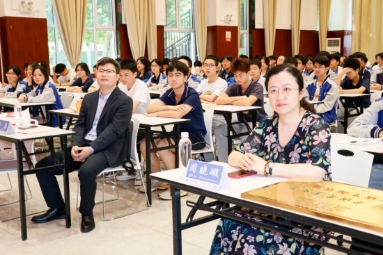 云图片