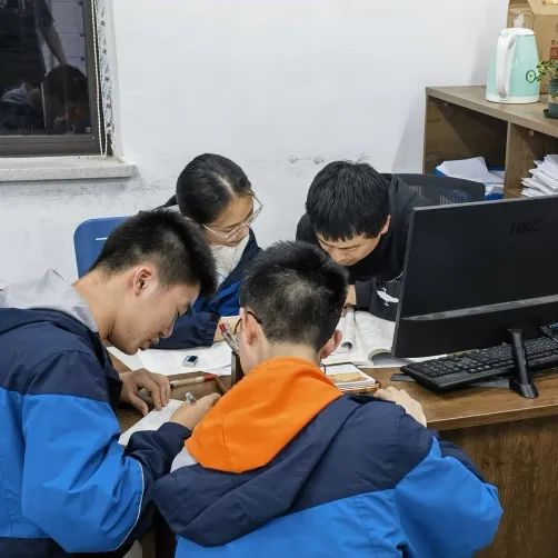 云图片