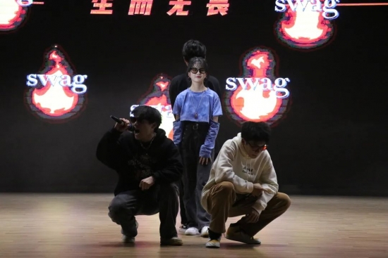 云图片