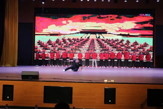 云图片