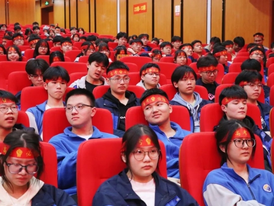 云图片