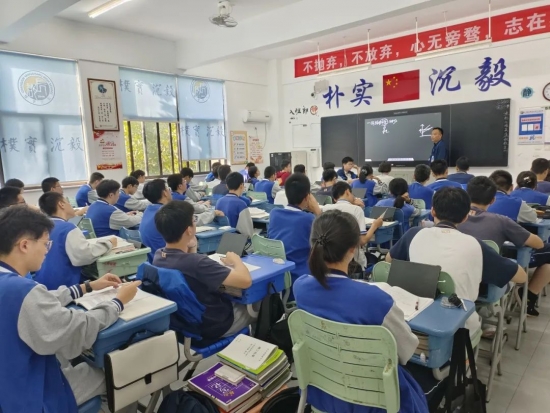 云图片