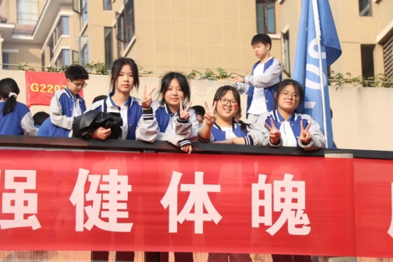 云图片