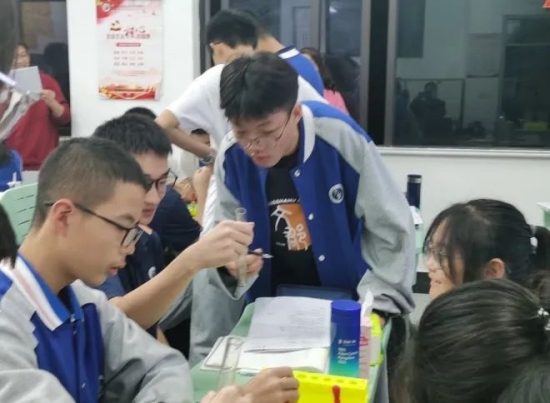 云图片