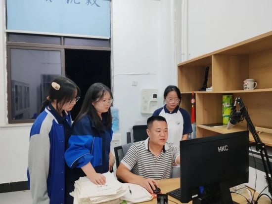 云图片
