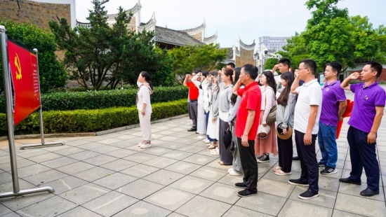 云图片