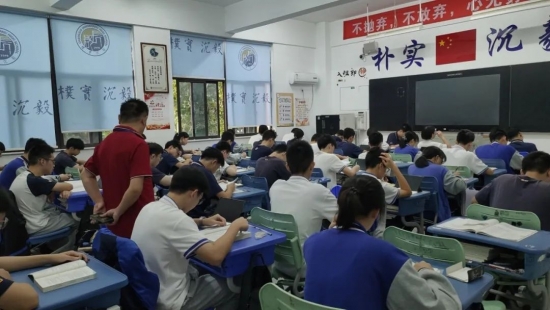 云图片