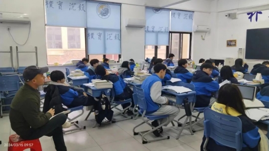 云图片