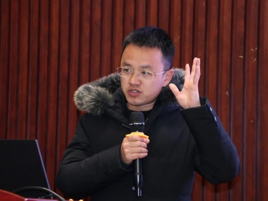 云图片