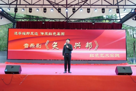 云图片