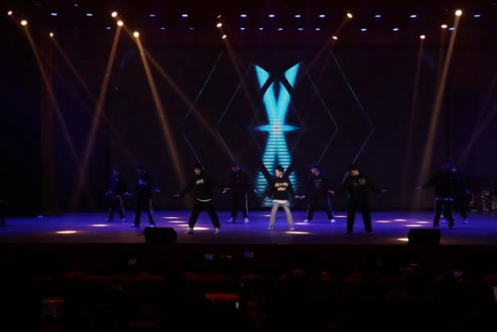 云图片