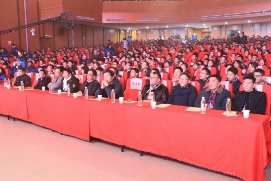 云图片