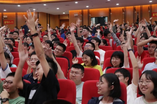 云图片