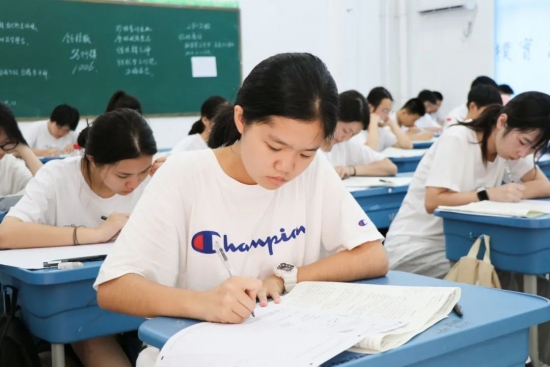 云图片