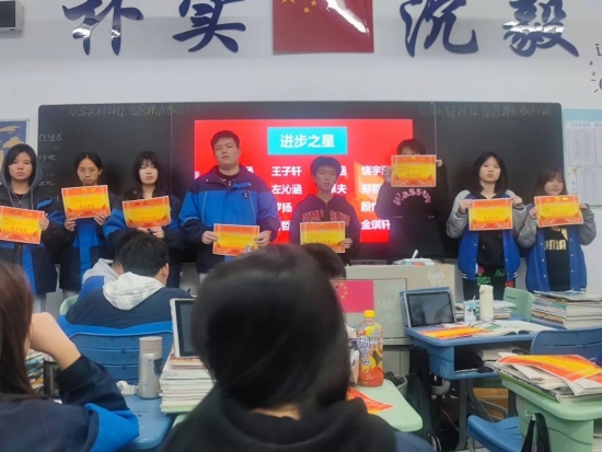 云图片