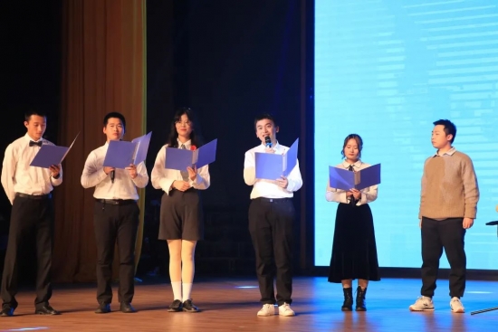 云图片