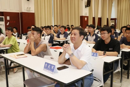 云图片