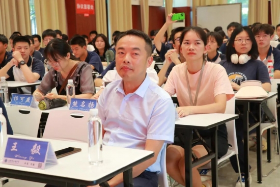 云图片
