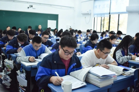 云图片