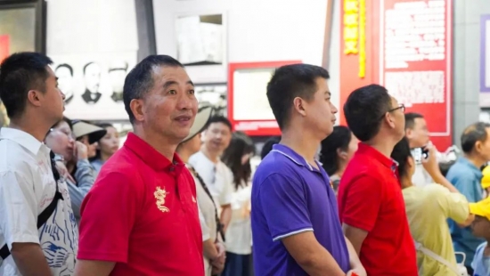 云图片