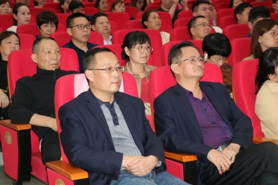 云图片