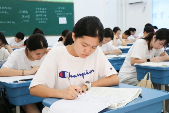 云图片