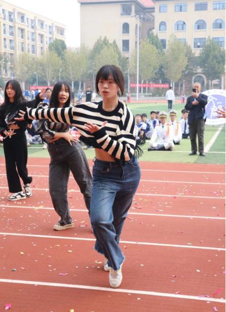 云图片