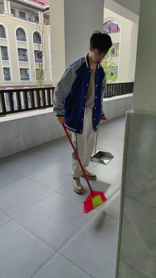 云图片