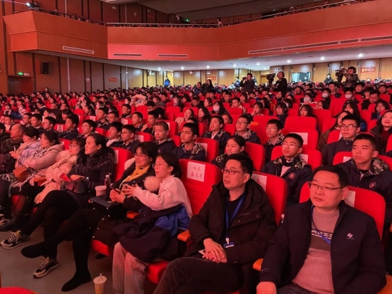 云图片