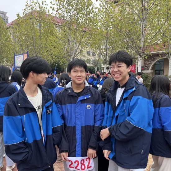 云图片