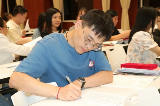 云图片