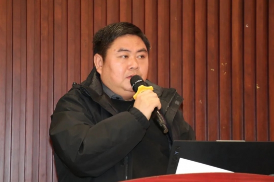 云图片