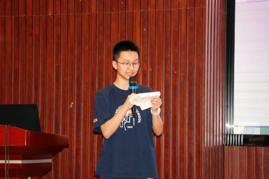 云图片