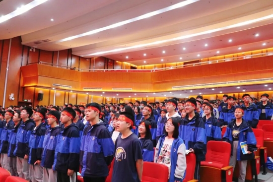 云图片