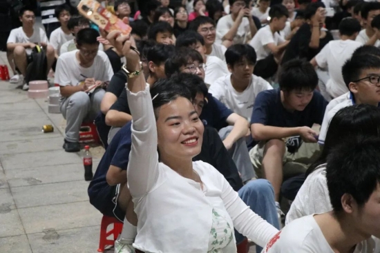 云图片
