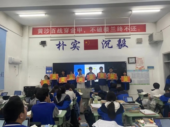 云图片