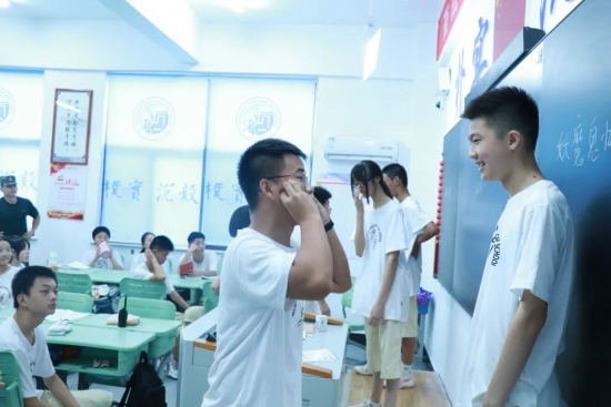 云图片
