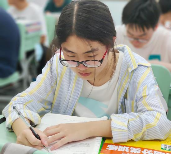 云图片