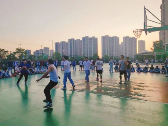 云图片